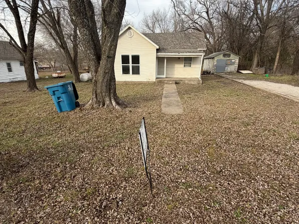441 W Church St, Carthage, MO 64836