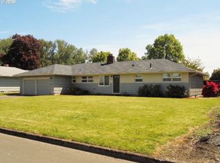 2837 Manor Dr, Springfield, OR 97477