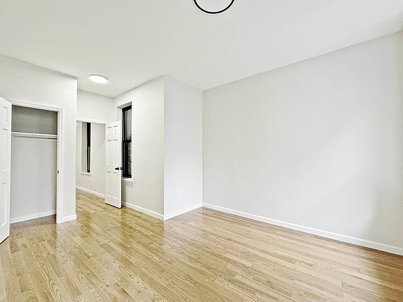 5th image of 330 E 15th St APT 12
