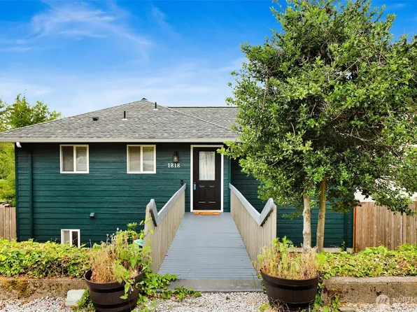1818 35th Street, Bellingham, WA 98229