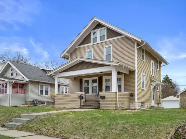 137 West Newhall AVENUE, Waukesha, WI 53186