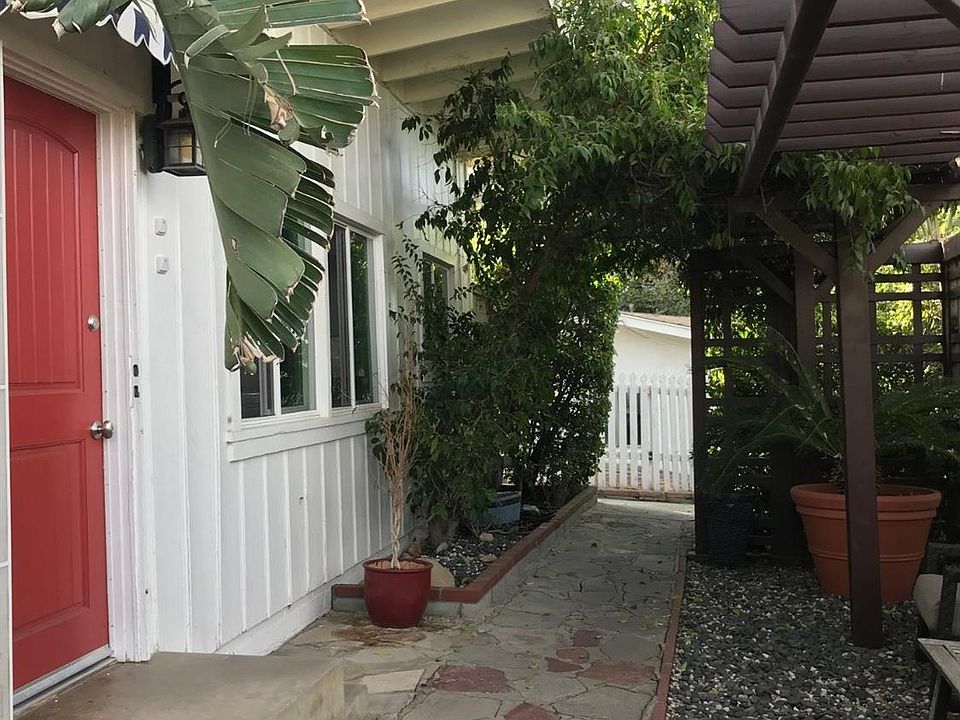 1st image of 9434 1/2 Hillrose St