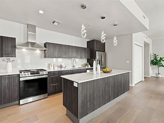 5th image of 410 Acoma Street #211
