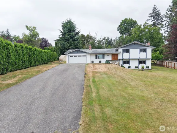 9674 Ronald Dr, Blaine, WA 98230