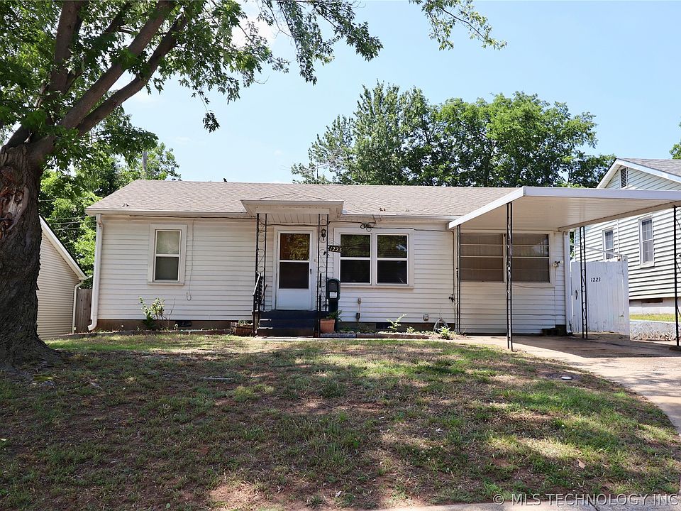 1st image of 1223 Carol Dr