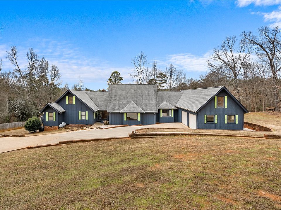 1st image of 4805 Great Oaks Dr