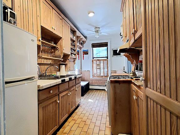 5th image of 3955 Greenpoint Ave #1-0-2