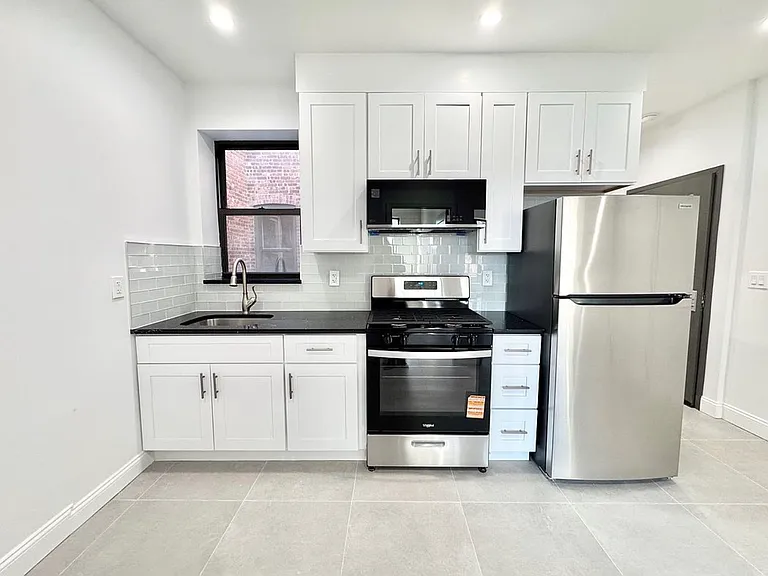 2715 Avenue U #2F — Photo 4