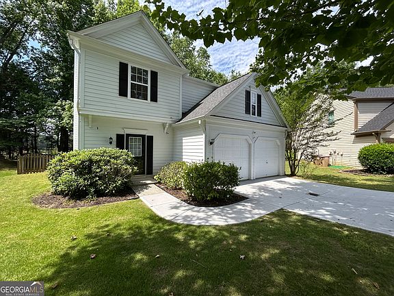 2nd image of 665 Arncliffe Ct