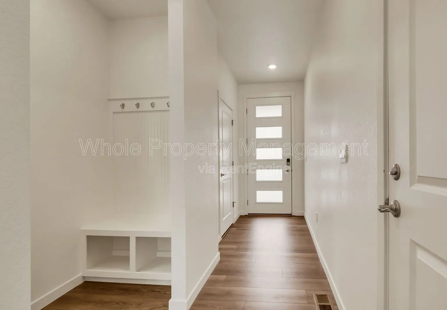 3 bed, 3.0 bath, 2279 sqft, $3,275 — Photo 3