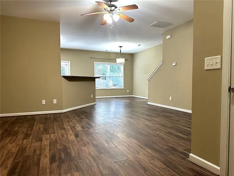 538 Oakside Pl — Photo 6