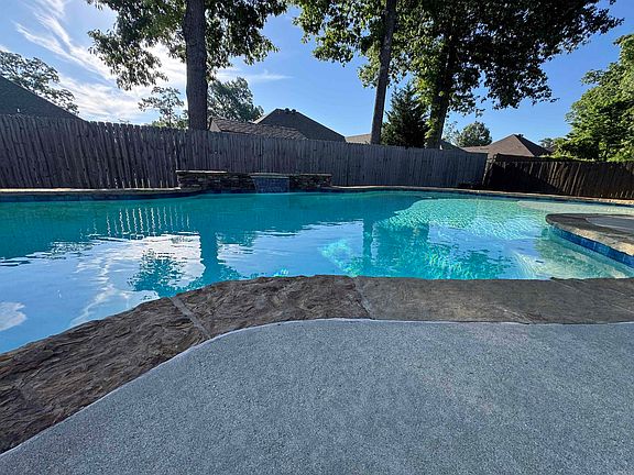 2nd image of 3018 Dapple Gray Rd
