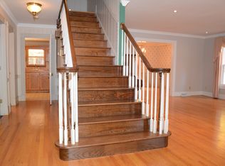 216 Valley Oak Dr, Greenville, SC 29617