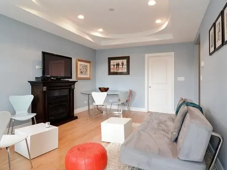 7029 N Greenview Ave #3N — Photo 5