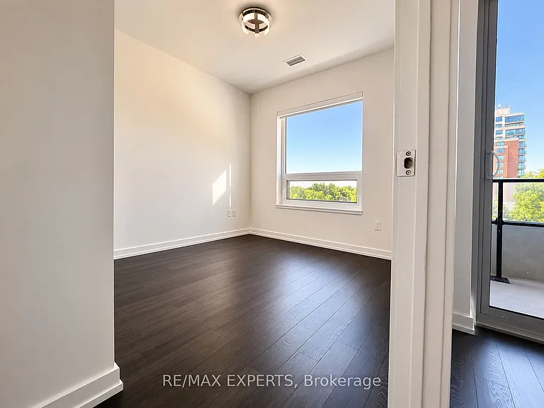 4010 Eglinton Ave W #432 — Photo 11