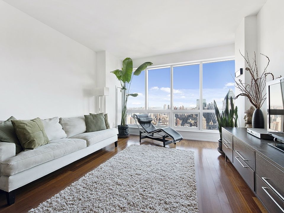 350 W 42nd St APT 56C, New York, NY 10036 | Zillow