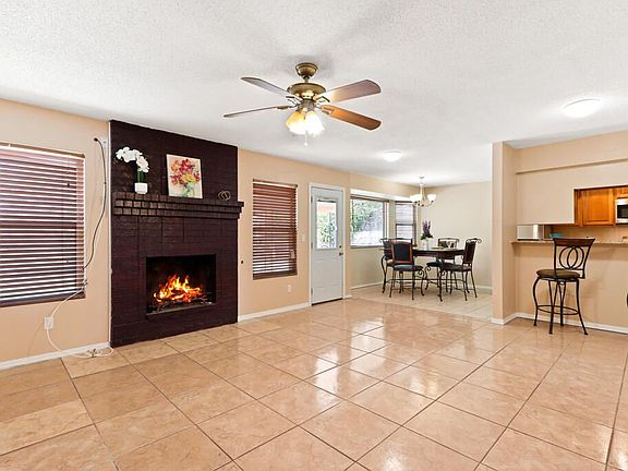 4th image of 1541 Bessemer Dr
