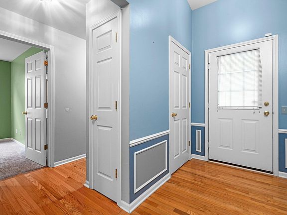 4th image of 7091 Oakridge Dr