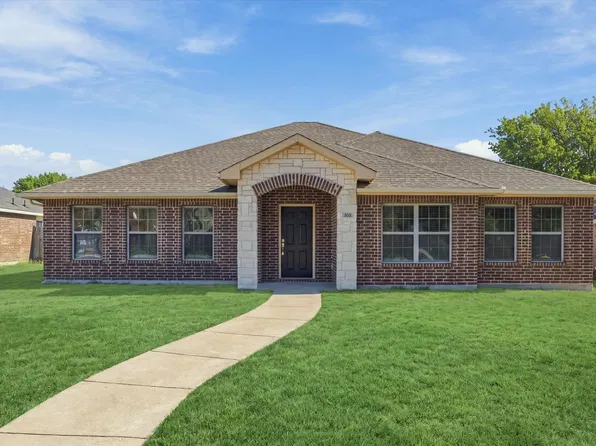 408 Northgate Dr, Terrell, TX 75160