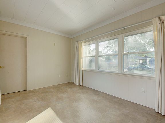 3rd image of 38559 Orangelawn St