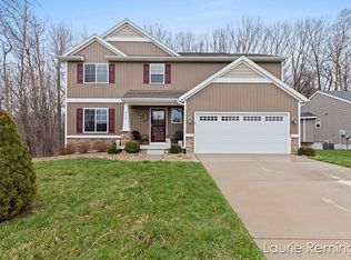393 Green Ridge Dr, Caledonia, MI 49316