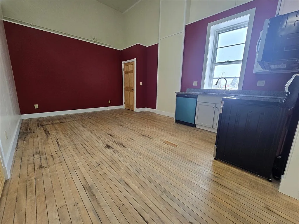 Studio, 1.0 bath, 11232 sqft, $1,000 — Photo 3