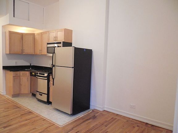 2nd image of 22 E 93rd St APT 9