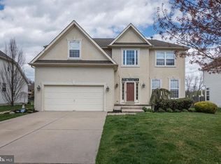 25 Tara Dr, Mount Laurel, NJ 08054