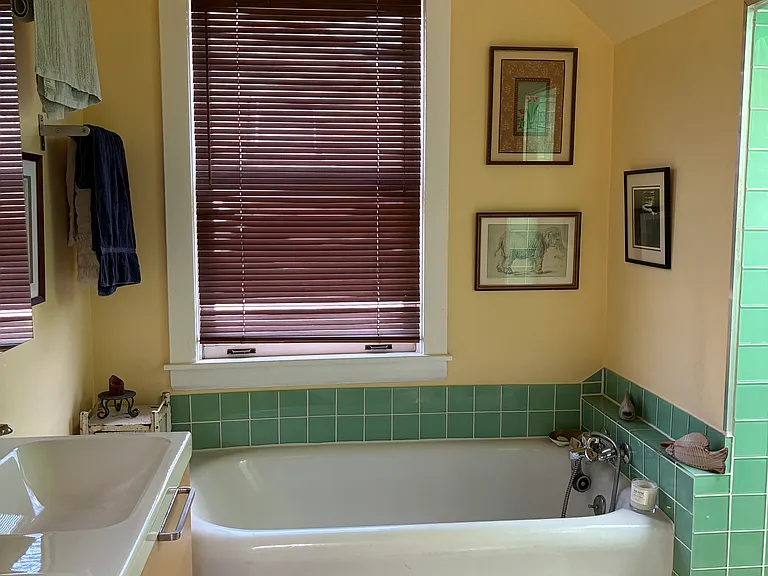 vintage tub in master BR