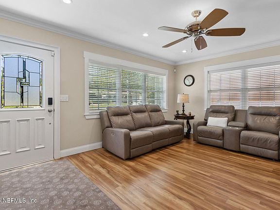 5th image of 4349 DEMEDICI Avenue
