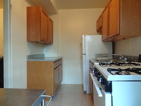 5th image of 3401 Foster Ave APT 4D
