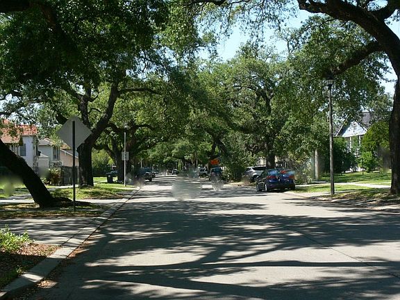 5th image of 3019 Louisiana Avenue Pkwy