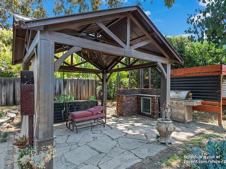 1580 Placer Dr — Photo 22