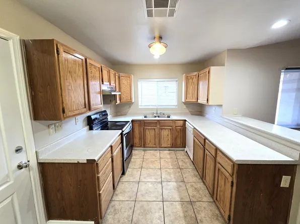 4656 E Desert Inn Rd #4654, Las Vegas, NV 89121