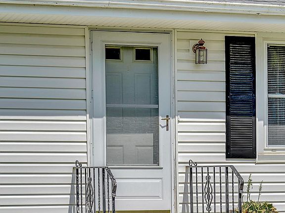 4th image of 6120 Francis St