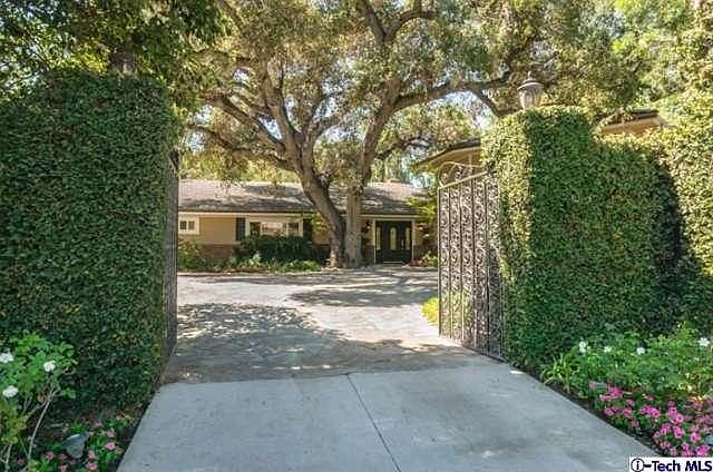 1st image of 4429 Woodleigh Ln