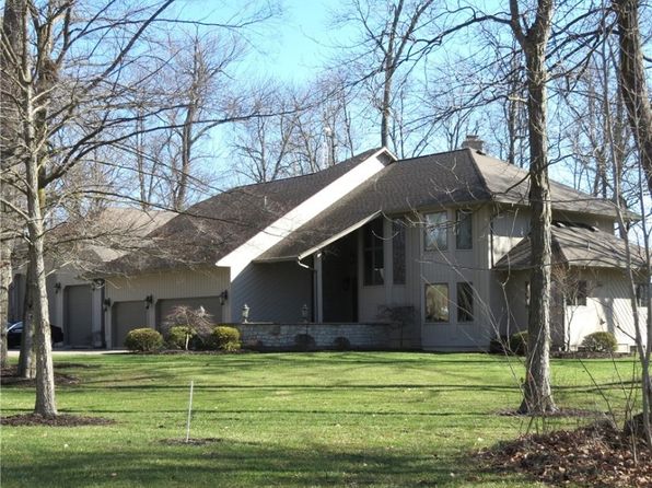 10207 Oak Creek Dr, Sidney, OH 45365