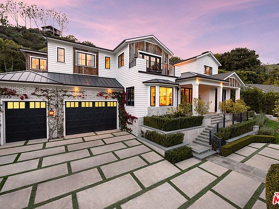 2nd image of 2333 Mandeville Canyon Rd