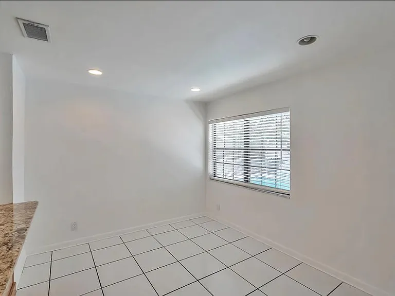 9720 Carousel Cir S — Photo 18