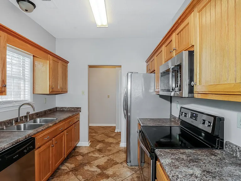 15 Austin Cir — Photo 10
