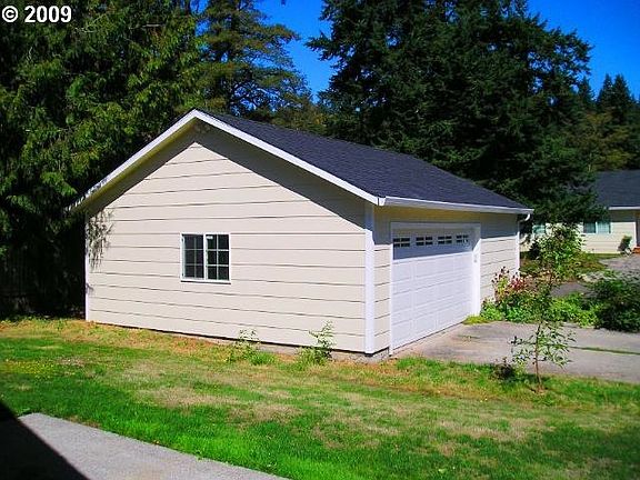 Detached 2 car garage with shop area
