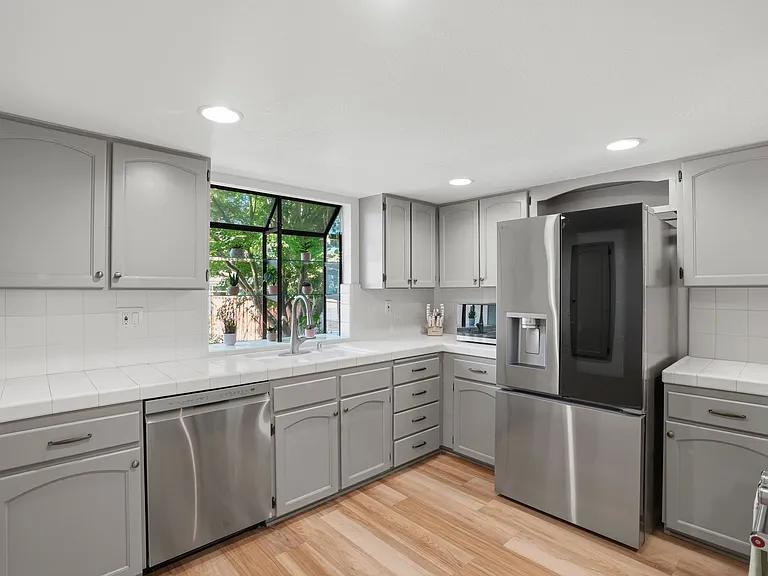 Fully stocked kitchen - plates, glasses, coffee maker, toaster, pots and pans and all needed utensils too