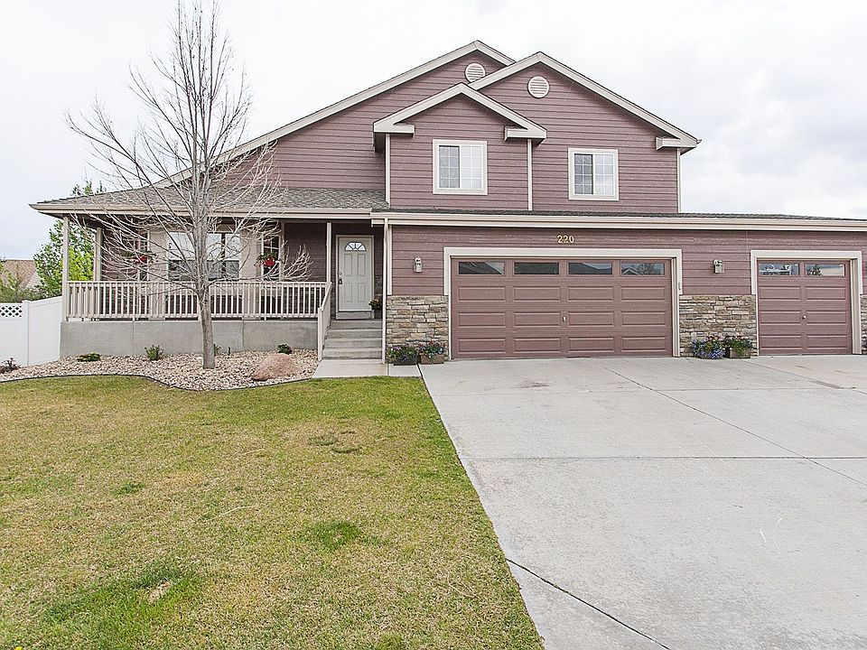 1st image of 220 Rock Bridge Dr