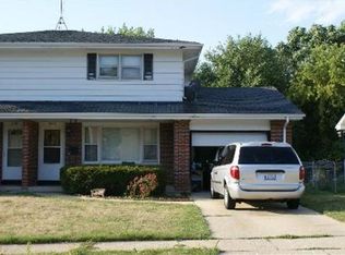 2118 Vernon Dr, Elgin, IL 60123