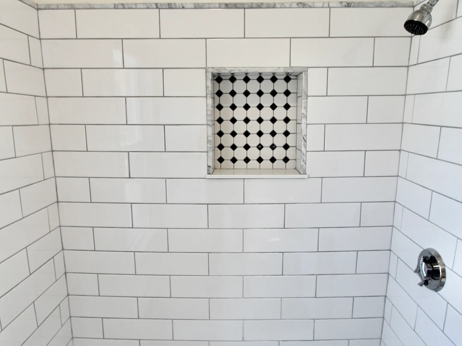 2 bed, 1.0 bath, $1,600 — Photo 4