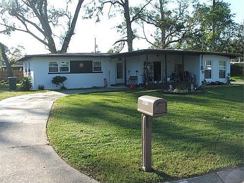 1st image of 17 Feldor Dr