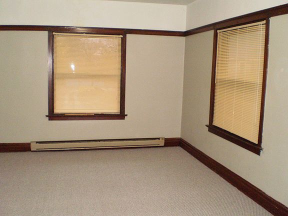 4th image of 412 May St #B