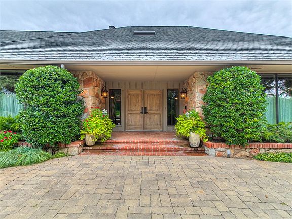 2nd image of 4817 Oakdale Farm Rd