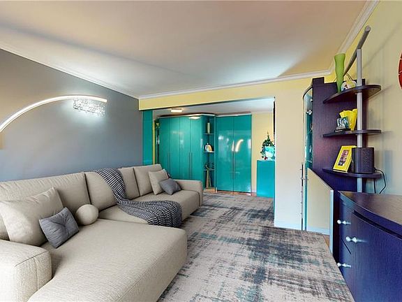 2nd image of 3101 Ocean Pkwy #B2