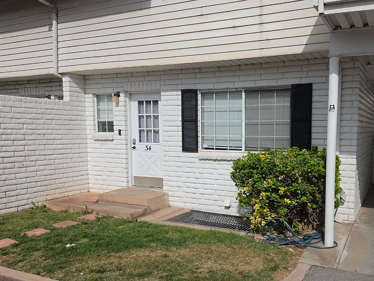 781 N Valley View Dr #34 — Photo 2